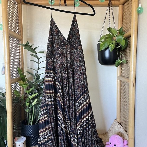 ALC Katia Cross Back Pleated Midi Dress Size 6 - Picture 5 of 6